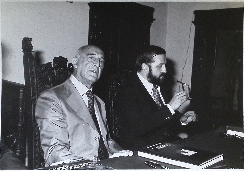 Conferenza del prof. Gillo Dorfles sulla scultura di Mirko alla Sala Caprin del Castello di San Giusto a Trieste